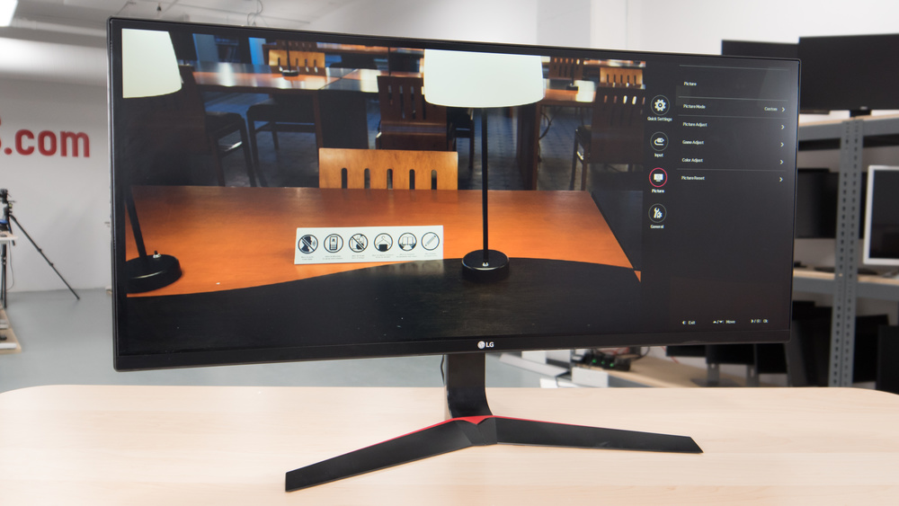 LG 34UC79G-B Monitor Review